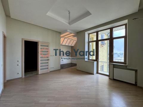 комерційна за адресою Круглоуніверситетська вул., 14