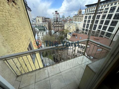 комерційна за адресою Круглоуніверситетська вул., 14