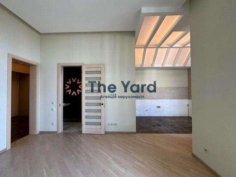 комерційна за адресою Круглоуніверситетська вул., 14