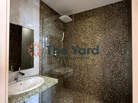 комерційна за адресою Круглоуніверситетська вул., 14