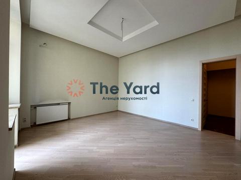 комерційна за адресою Круглоуніверситетська вул., 14