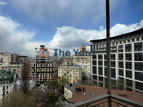 комерційна за адресою Круглоуніверситетська вул., 14