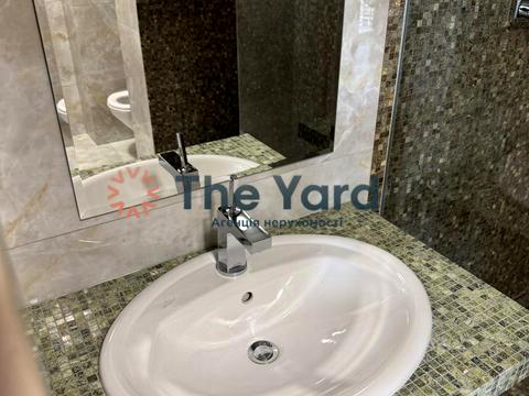 комерційна за адресою Круглоуніверситетська вул., 14