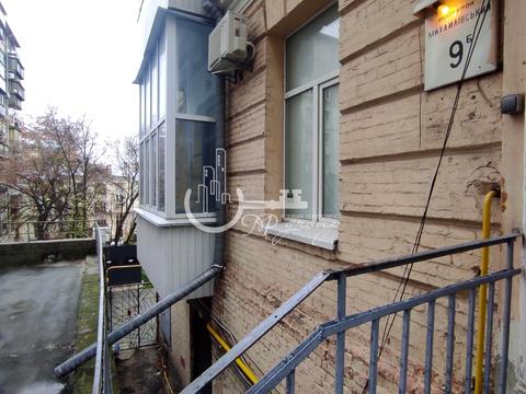 комерційна за адресою Михайлівський пров., 9-Б