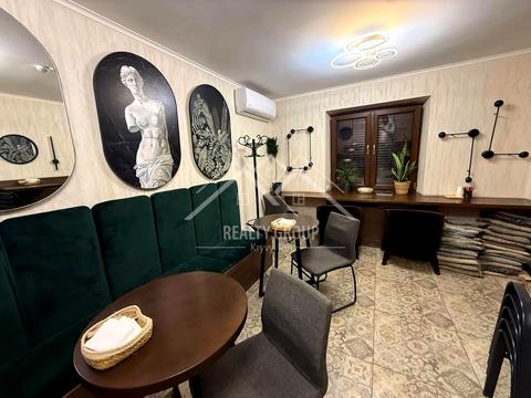 комерційна за адресою проспект Металургів, 38