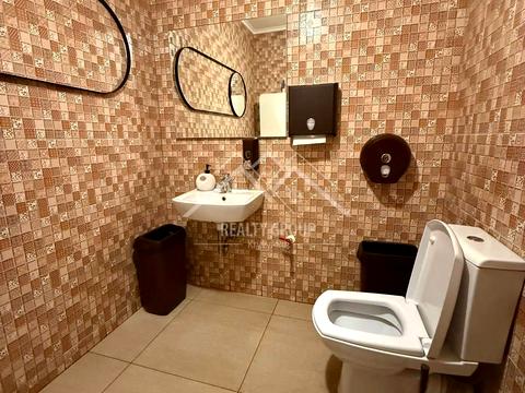 комерційна за адресою проспект Металургів, 38