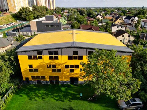 комерційна за адресою 192-га Садова вул., 68