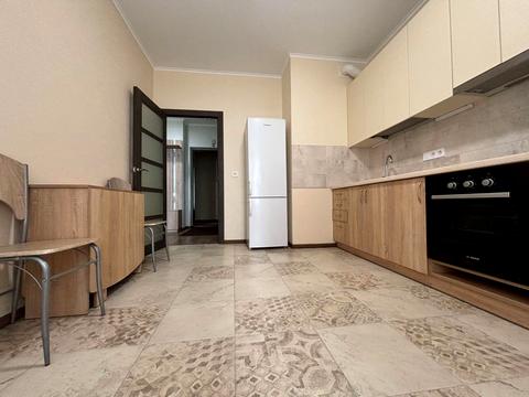 квартира за адресою Академіка Заболотного вул., 15-Б