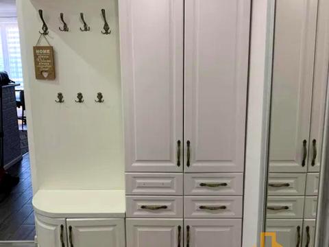 квартира за адресою Хіри, 19