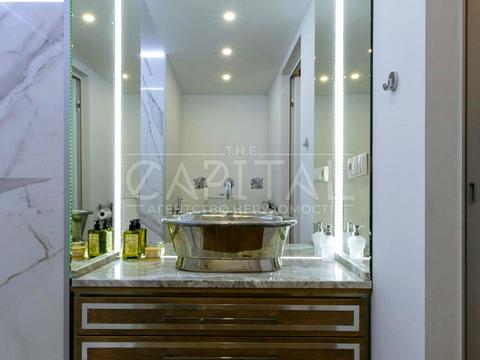 комерційна за адресою Шота Руставелі вул., 30-Б