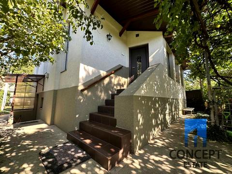 будинок за адресою Орлина вул., 118