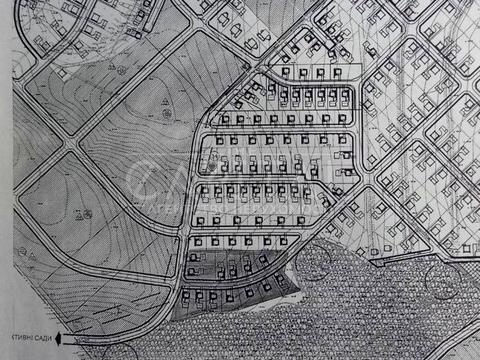 ділянка за адресою Грушева вул., 1