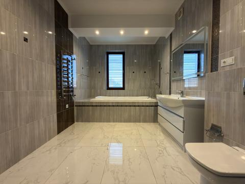 дом по адресу Озерна