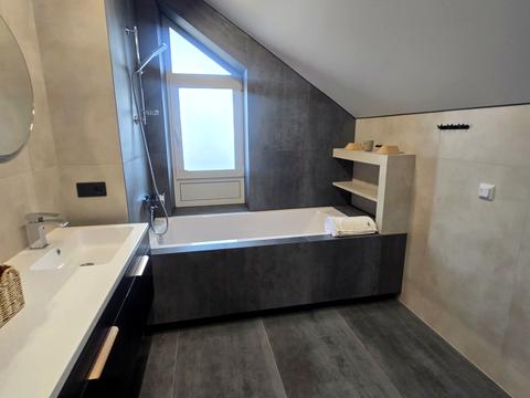 будинок за адресою Леонтовича вул., 12