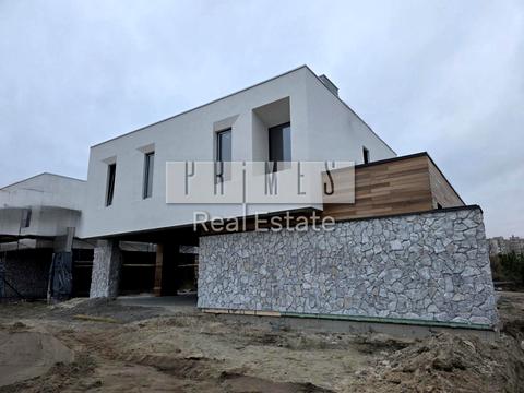 будинок за адресою Берегова вул.