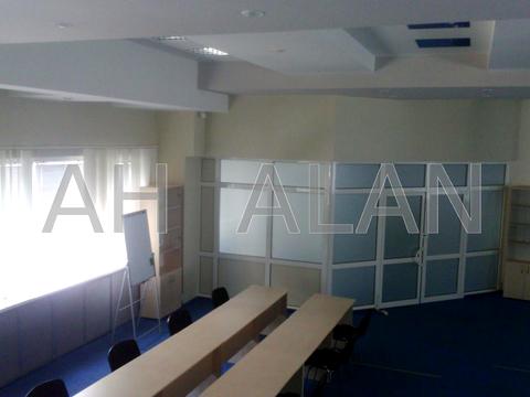 комерційна за адресою Сім'ї Прахових вул. (Гайдара), 22