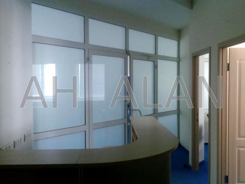 комерційна за адресою Сім'ї Прахових вул. (Гайдара), 22