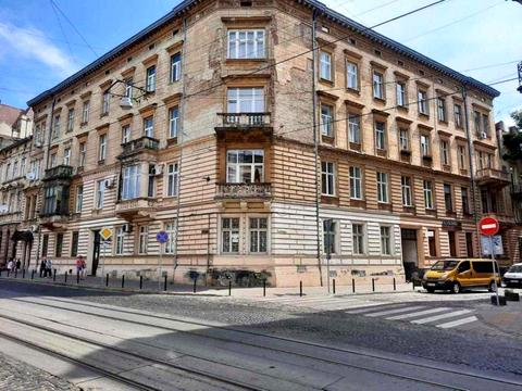 комерційна за адресою Івана Франка вул., 3