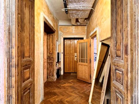 комерційна за адресою Івана Франка вул., 3