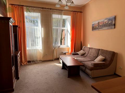 квартира за адресою Лазнева вул., 8