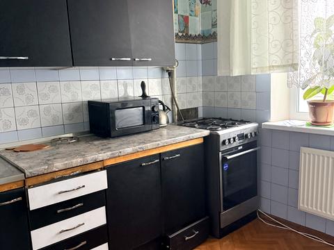 квартира за адресою Поезії вул. (Грибоєдова), 2