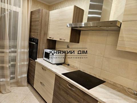 квартира за адресою Дніпровська набережна вул., 26-А