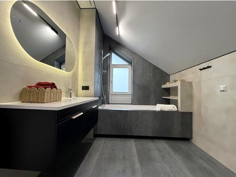 дом по адресу Леонтовича ул.