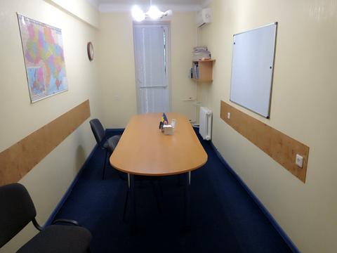 комерційна за адресою Спаська вул., 25