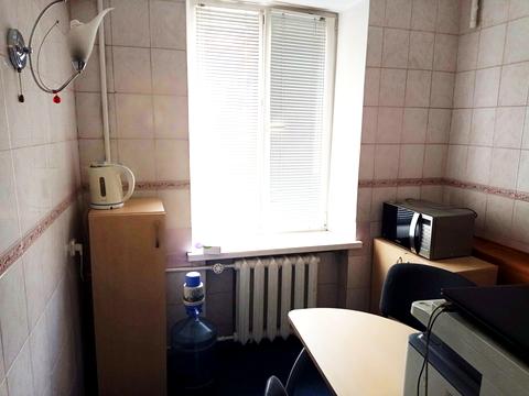 комерційна за адресою Спаська вул., 25