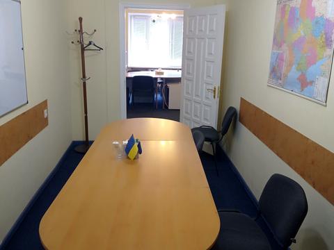 комерційна за адресою Спаська вул., 25