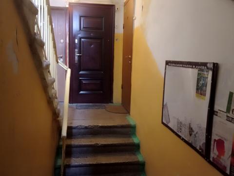 комерційна за адресою Спаська вул., 25