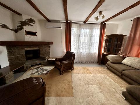 будинок за адресою Центральна вул.