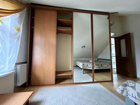 будинок за адресою Центральна вул.