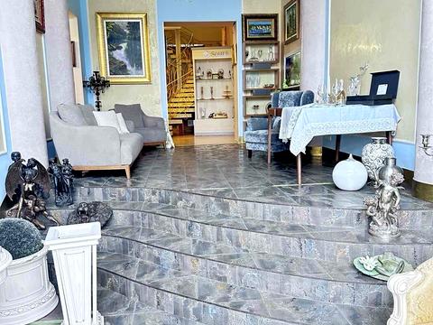 комерційна за адресою Володимира Івасюка просп. (Героїв Сталінграду), 10-А