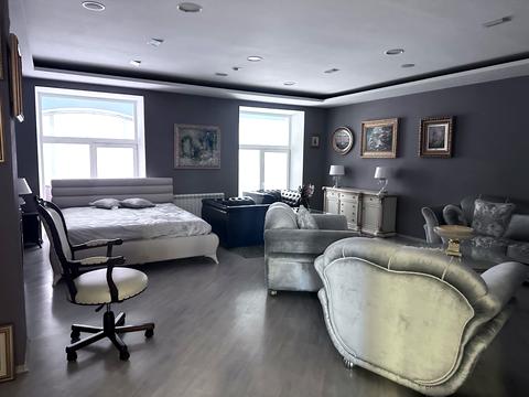 комерційна за адресою Володимира Івасюка просп. (Героїв Сталінграду), 10-А