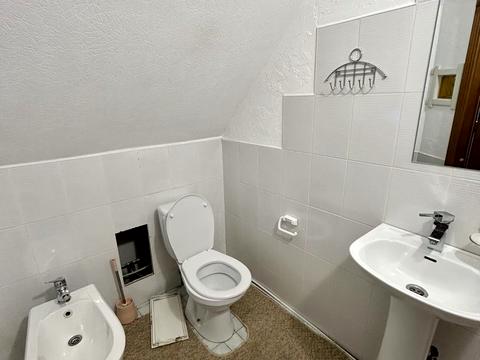 будинок за адресою Центральна вул.