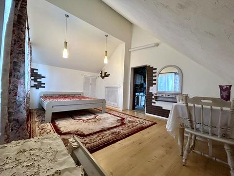 будинок за адресою Центральна вул.