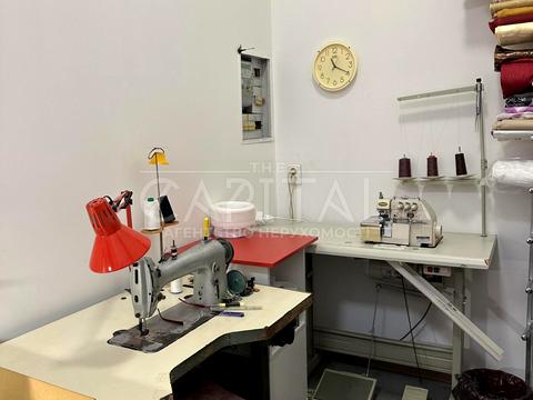 коммерческая по адресу Михайла Грушевського бульв., 13