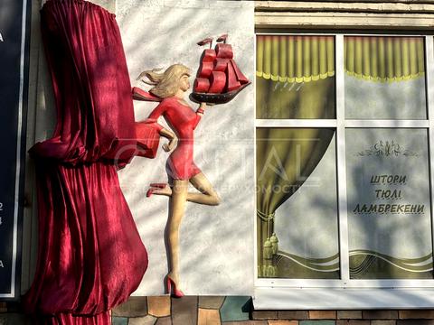 коммерческая по адресу Михайла Грушевського бульв., 13