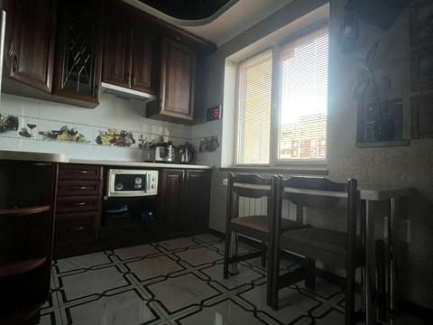 квартира за адресою Червоної Калини просп. (Володимира Маяковського), 4-В