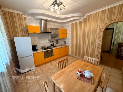 квартира за адресою Анни Ахматової вул., 13