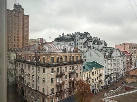 квартира за адресою Олександра Кониського вул., 83/85