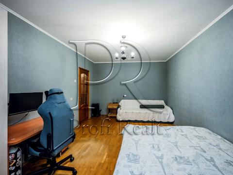 квартира за адресою Ревуцького вул., 42-Б