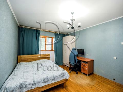 квартира за адресою Ревуцького вул., 42-Б