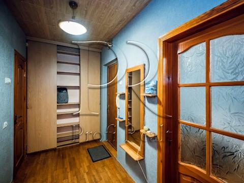 квартира за адресою Ревуцького вул., 42-Б