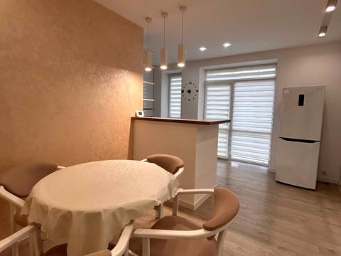 квартира за адресою Олександра Довженка вул., 37