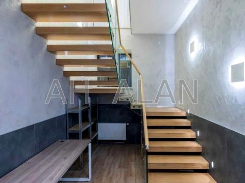 комерційна за адресою Воздвиженська вул., 22