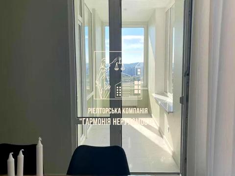 квартира за адресою Дніпровська набережна вул., 20-А