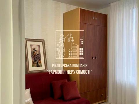 квартира за адресою Дніпровська набережна вул., 20-А