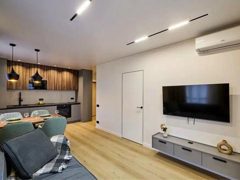 квартира за адресою Михайла Максимовича вул. (Онуфрія Трутенка), 28